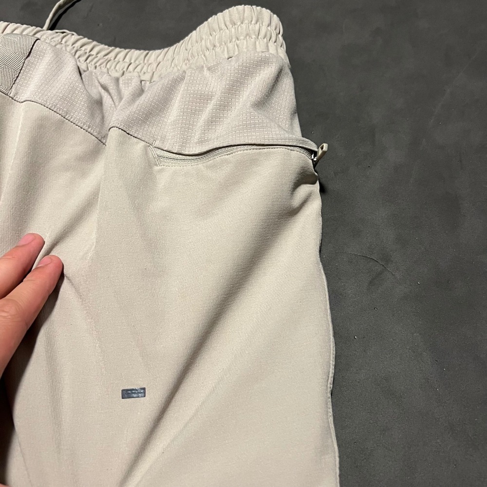 Lululemon License To Train Textured Beige‎ Jogger Gym Mens Large - Picture 4 of 6
